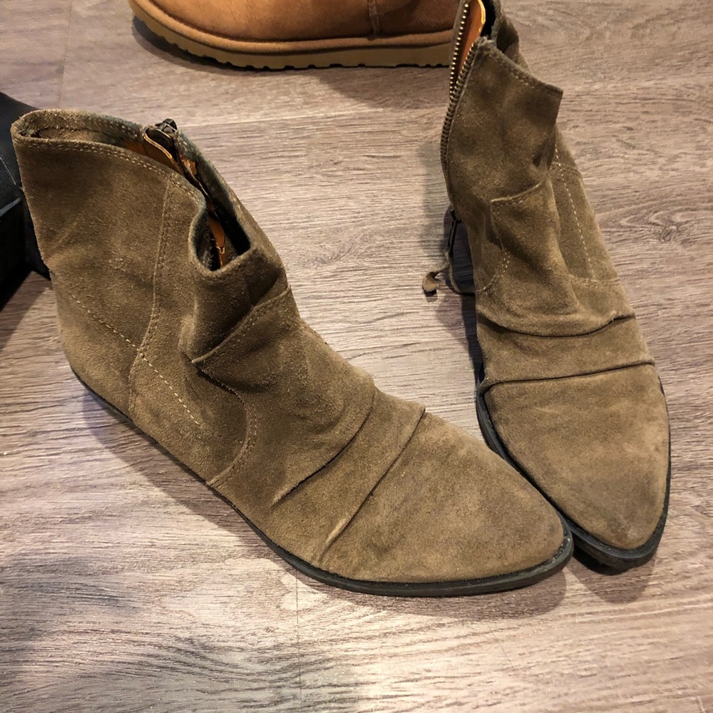 Bandolino booties